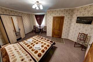 Отель Villa Vlad Буковель Двухместный номер с 1 кроватью-1
